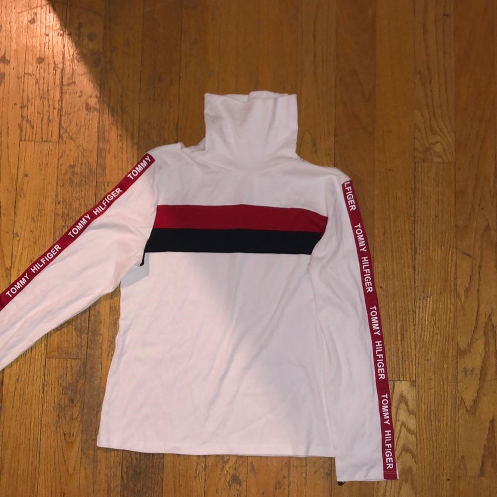 Brand new Tommy Hilfiger sweater